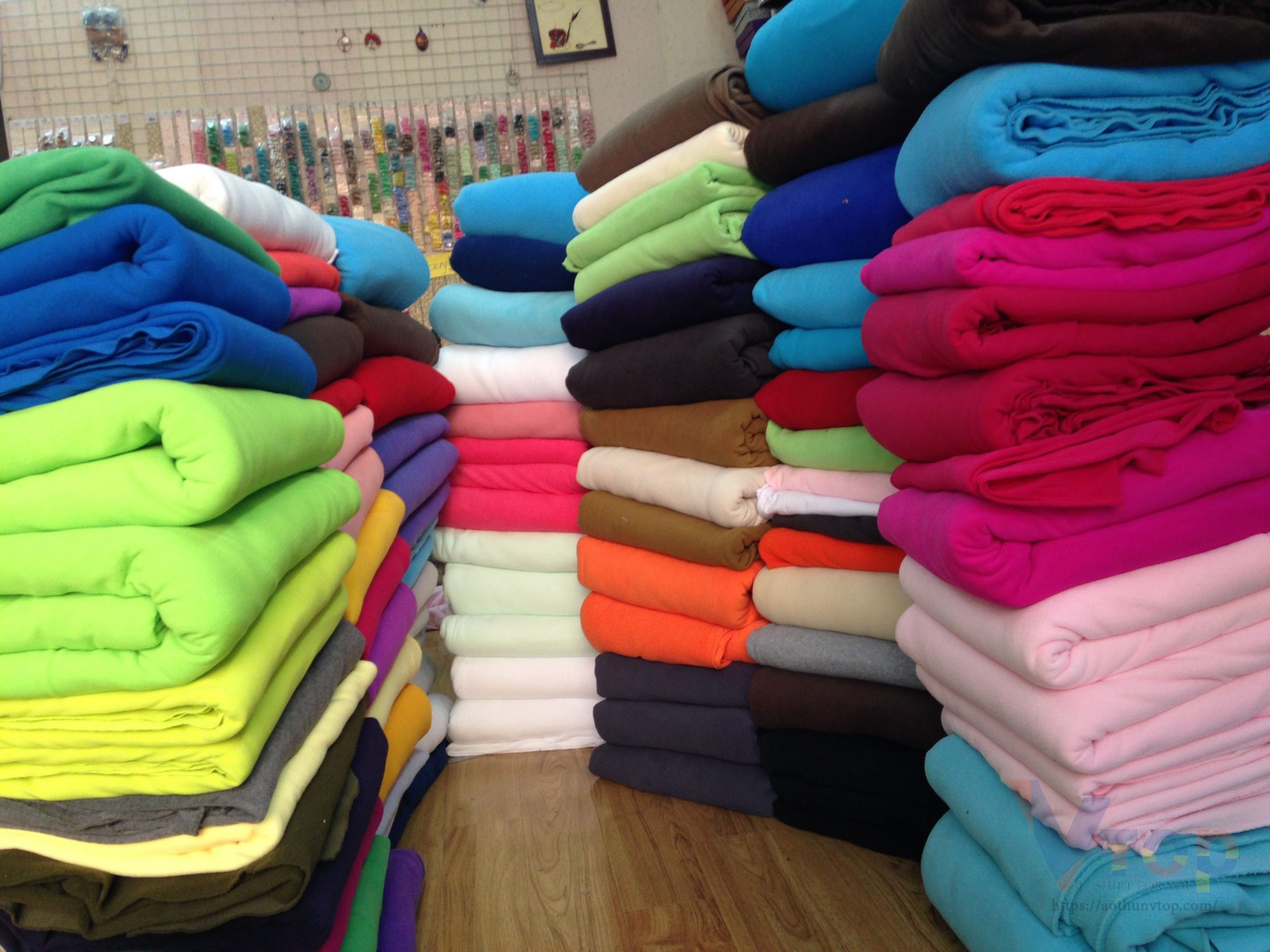 Phân biệt vải thun dựa vào tỉ lệ sợi cotton và sợi PE có trong vải